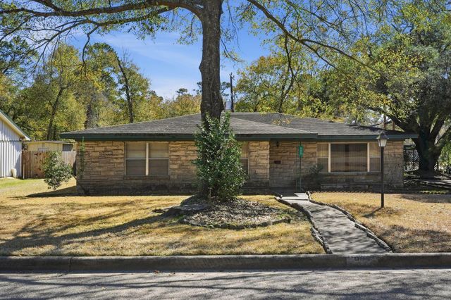 605 Hilliard Street, Conroe, TX 77301