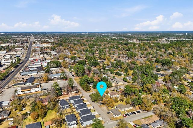 605 Hilliard Street, Conroe, TX 77301