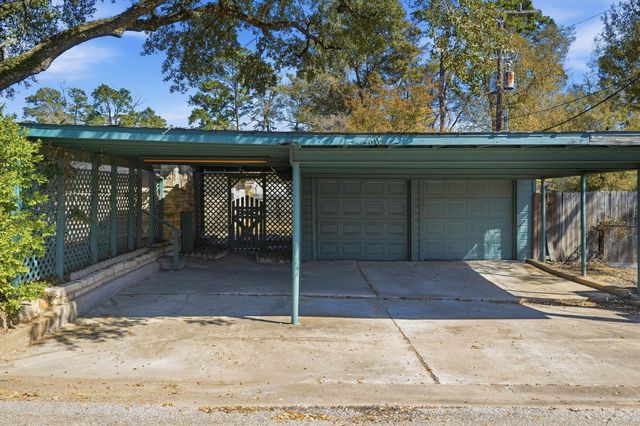 605 Hilliard Street, Conroe, TX 77301