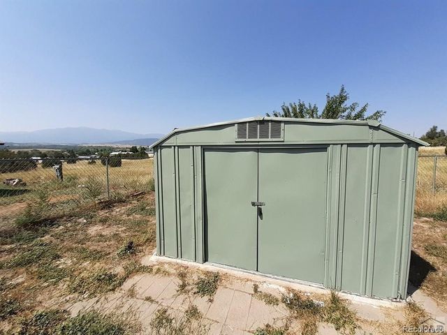 2853 Applewood Ct, Colorado City, CO 81019
