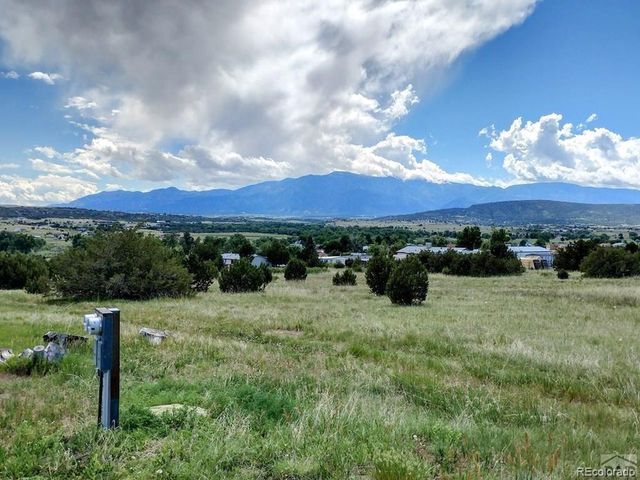2853 Applewood Ct, Colorado City, CO 81019