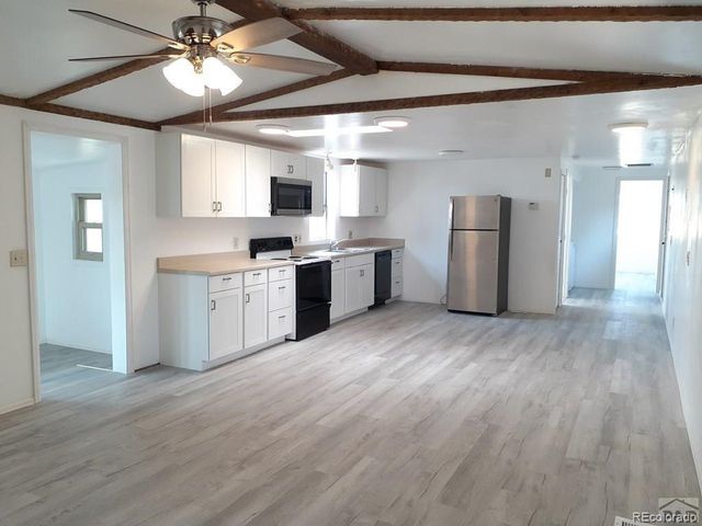 2853 Applewood Ct, Colorado City, CO 81019