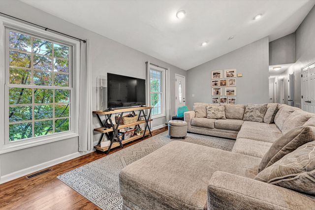 677 Deerfield RD, Troutville, VA 24175