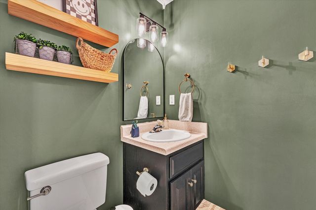 677 Deerfield RD, Troutville, VA 24175