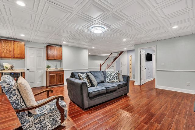 677 Deerfield RD, Troutville, VA 24175