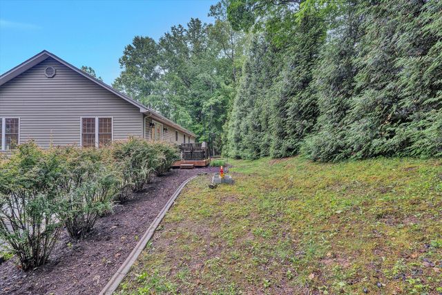 677 Deerfield RD, Troutville, VA 24175