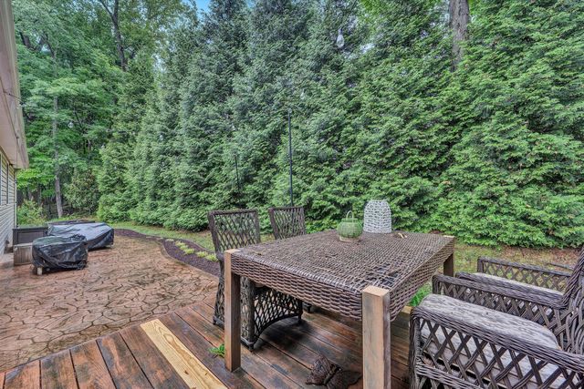 677 Deerfield RD, Troutville, VA 24175