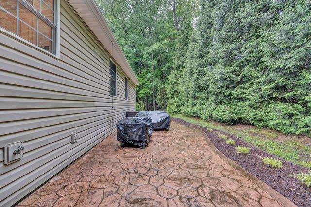 677 Deerfield RD, Troutville, VA 24175