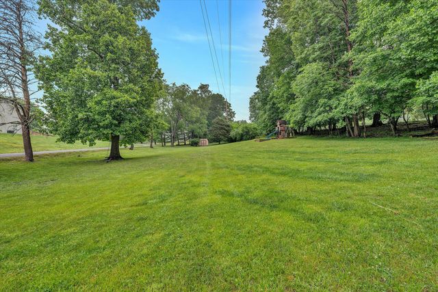 677 Deerfield RD, Troutville, VA 24175