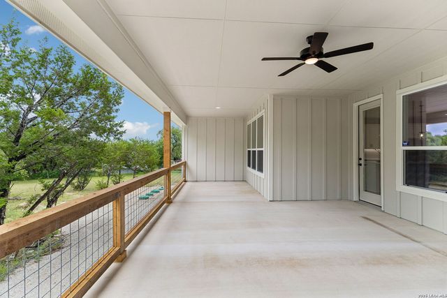 2045 Desiree St, Canyon Lake, TX 78133