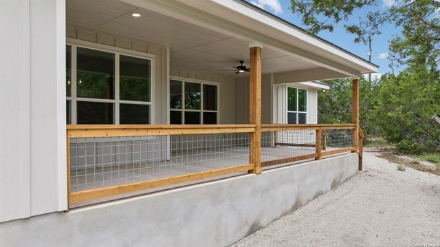 2045 Desiree St, Canyon Lake, TX 78133