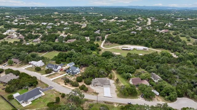 2045 Desiree St, Canyon Lake, TX 78133