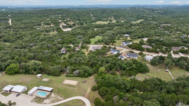 2045 Desiree St, Canyon Lake, TX 78133