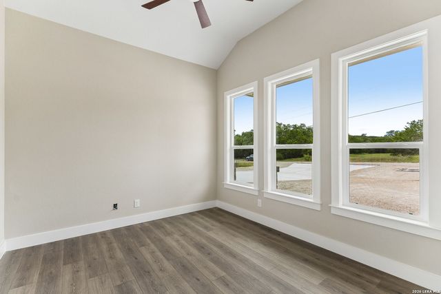 2045 Desiree St, Canyon Lake, TX 78133