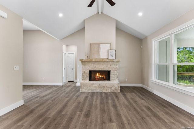 2045 Desiree St, Canyon Lake, TX 78133