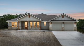 2045 Desiree St, Canyon Lake, TX 78133