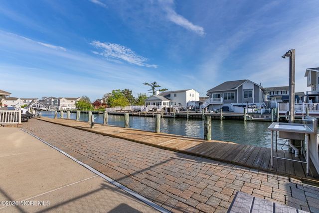 347 Cheryl Drive, Toms River, NJ 08755