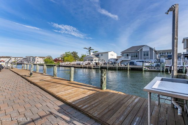347 Cheryl Drive, Toms River, NJ 08755