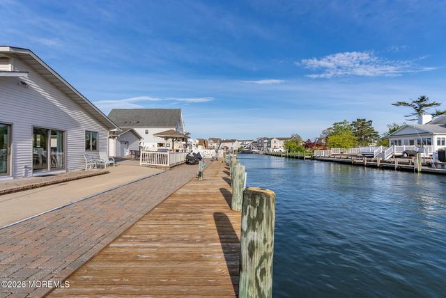 347 Cheryl Drive, Toms River, NJ 08755