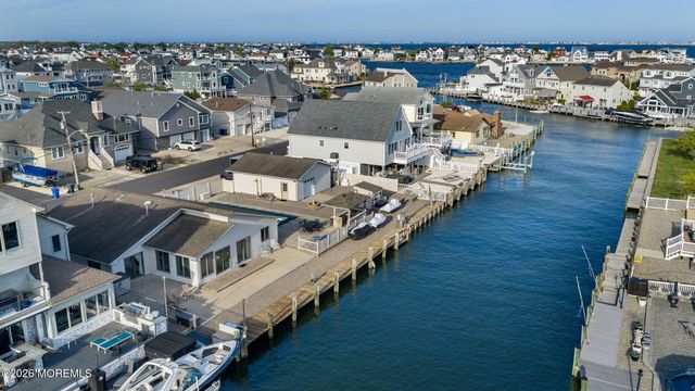347 Cheryl Drive, Toms River, NJ 08755