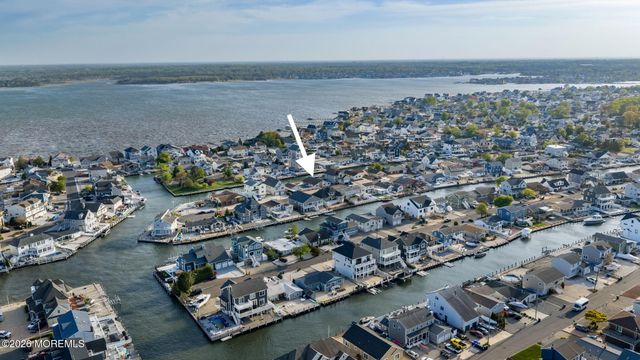 347 Cheryl Drive, Toms River, NJ 08755