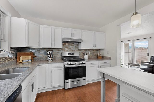 1370 Golden Eye Loop NE, Rio Rancho, NM 87144