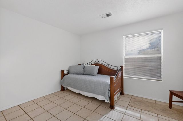 1370 Golden Eye Loop NE, Rio Rancho, NM 87144