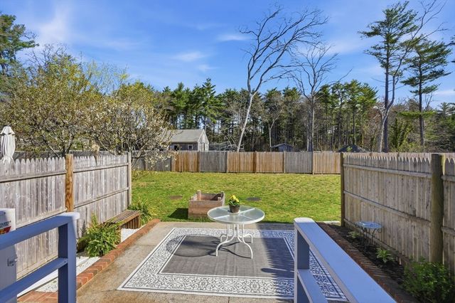 848 Plain St 32, Marshfield, MA 02050