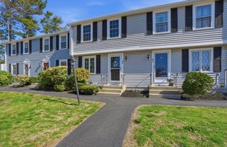 848 Plain St 32, Marshfield, MA 02050