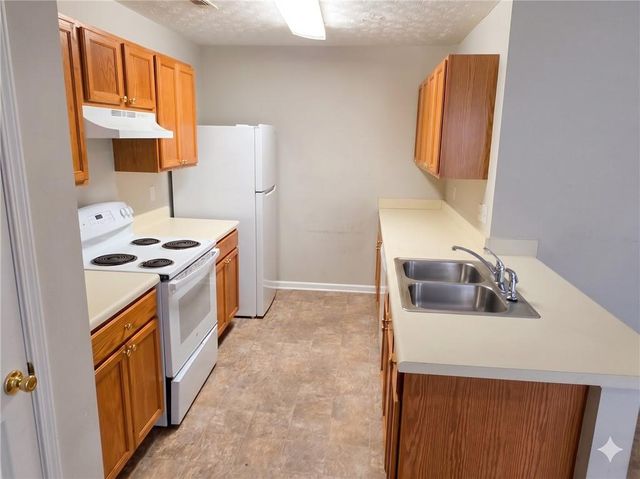5737 Strathmoor Manor Circle, Lithonia, GA 30058