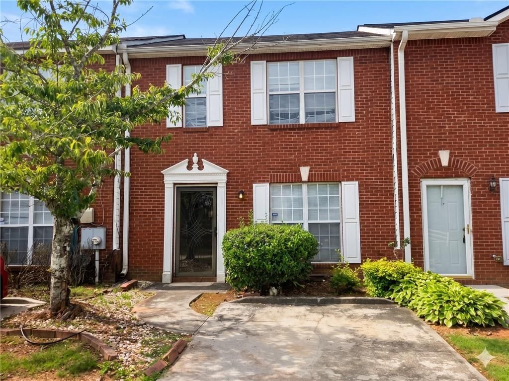 5737 Strathmoor Manor Circle, Lithonia, GA 30058