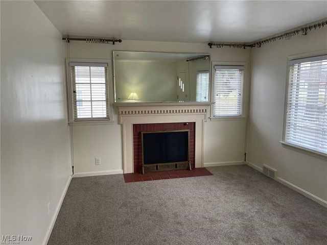 2224 Coral Sea Drive, Youngstown, OH 44511