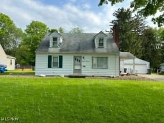 2224 Coral Sea Drive, Youngstown, OH 44511