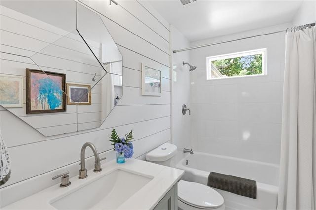 424 Cascade Drive NW, Marietta, GA 30064