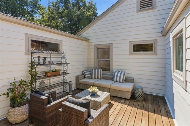 424 Cascade Drive NW, Marietta, GA 30064