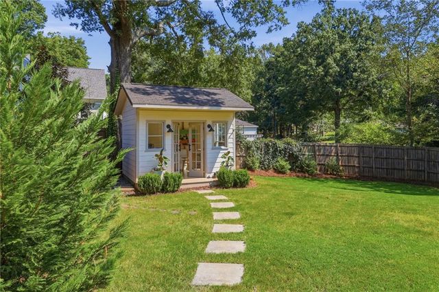 424 Cascade Drive NW, Marietta, GA 30064
