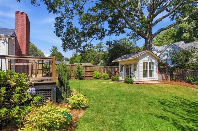 424 Cascade Drive NW, Marietta, GA 30064
