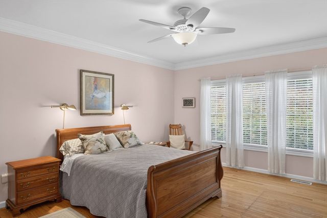 36 Champlain Circle, Plymouth, MA 02360