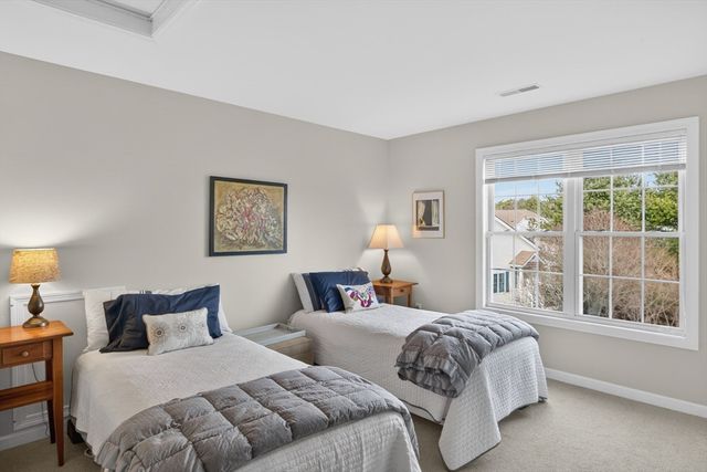 36 Champlain Circle, Plymouth, MA 02360