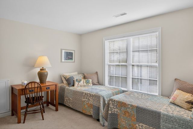 36 Champlain Circle, Plymouth, MA 02360