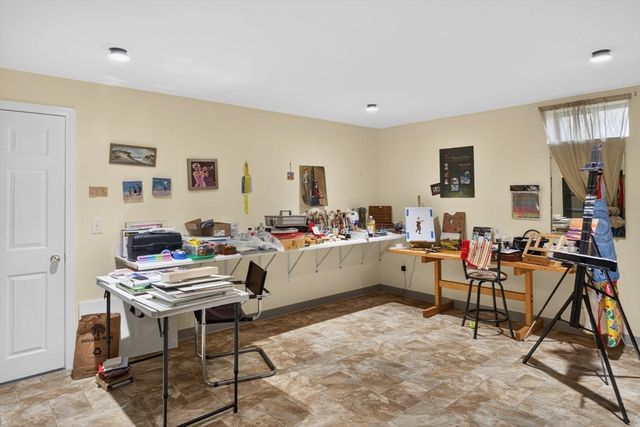 36 Champlain Circle, Plymouth, MA 02360