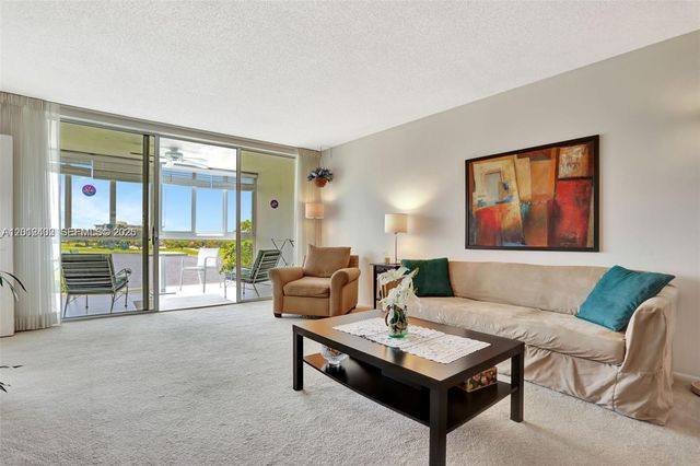 3091 N Course Dr 502, Pompano Beach, FL 33069
