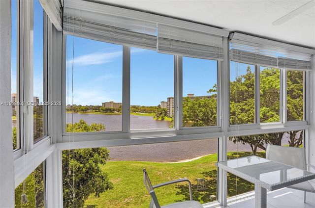 3091 N Course Dr 502, Pompano Beach, FL 33069