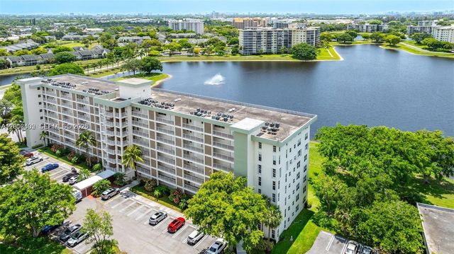 3091 N Course Dr 502, Pompano Beach, FL 33069