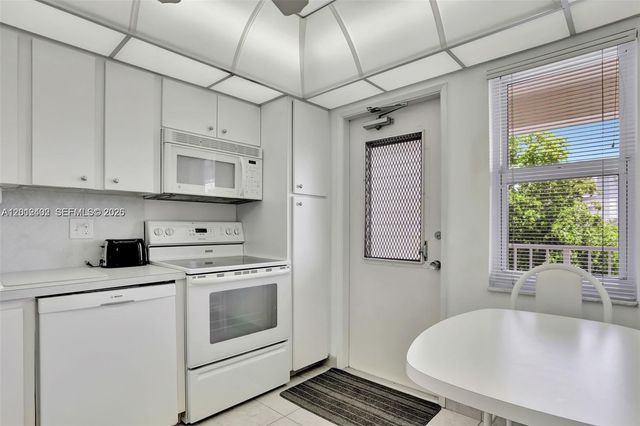 3091 N Course Dr 502, Pompano Beach, FL 33069