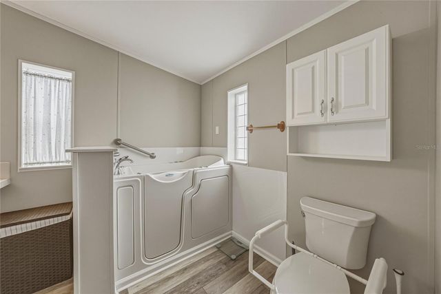 37410 NEUKOM AVENUE, Zephyrhills, FL 33541