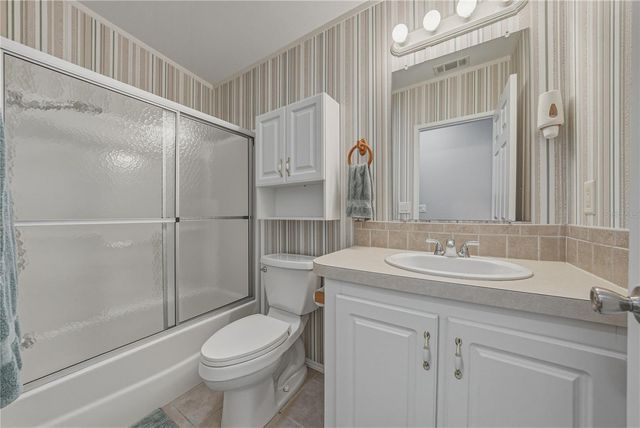 37410 NEUKOM AVENUE, Zephyrhills, FL 33541