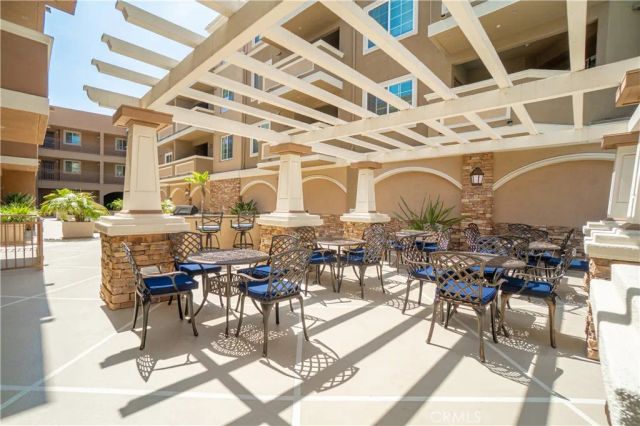 2750 Artesia 241, Redondo Beach, CA 90278