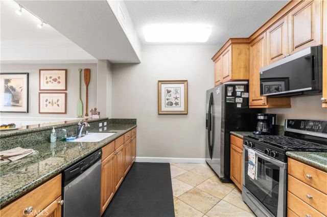 2750 Artesia 241, Redondo Beach, CA 90278