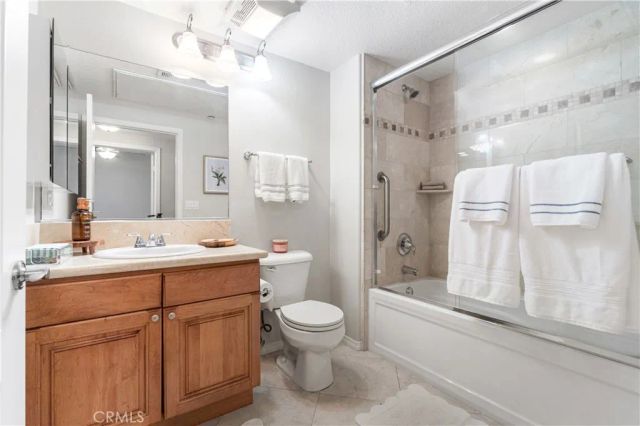 2750 Artesia 241, Redondo Beach, CA 90278